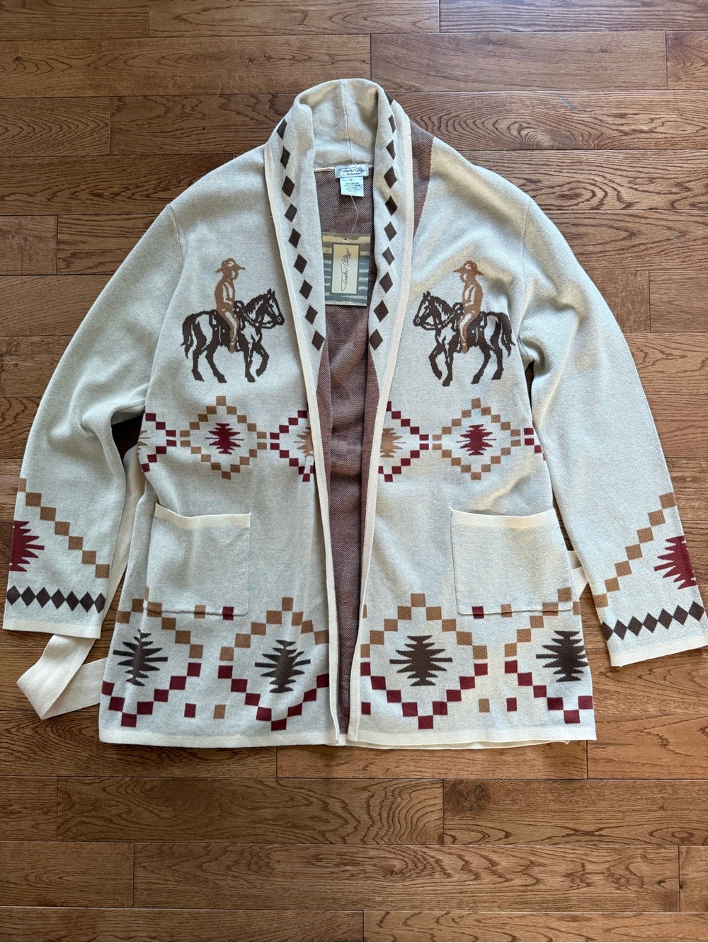 Tasha Polizzi size large NWT Wrennatie cardigan